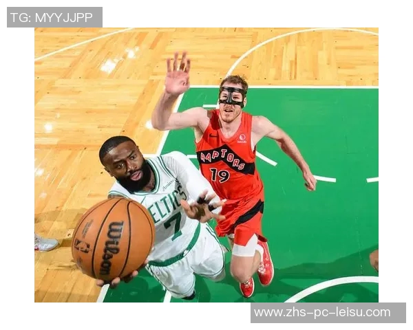 猛龙战胜黄蜂珀尔特尔贡献24分12篮板马威与奎克利联手助力球队胜利